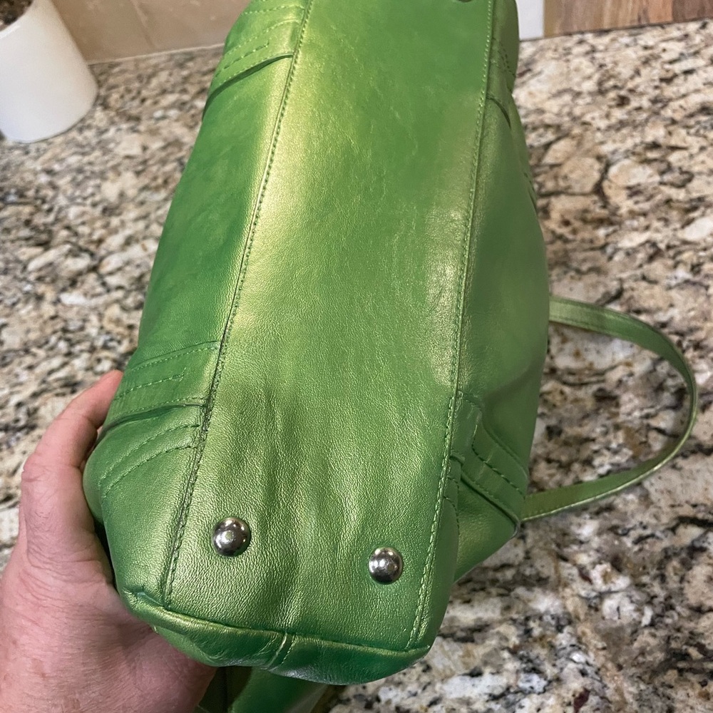 Coach Green Leather Tote Bag - Picture 6 of 9